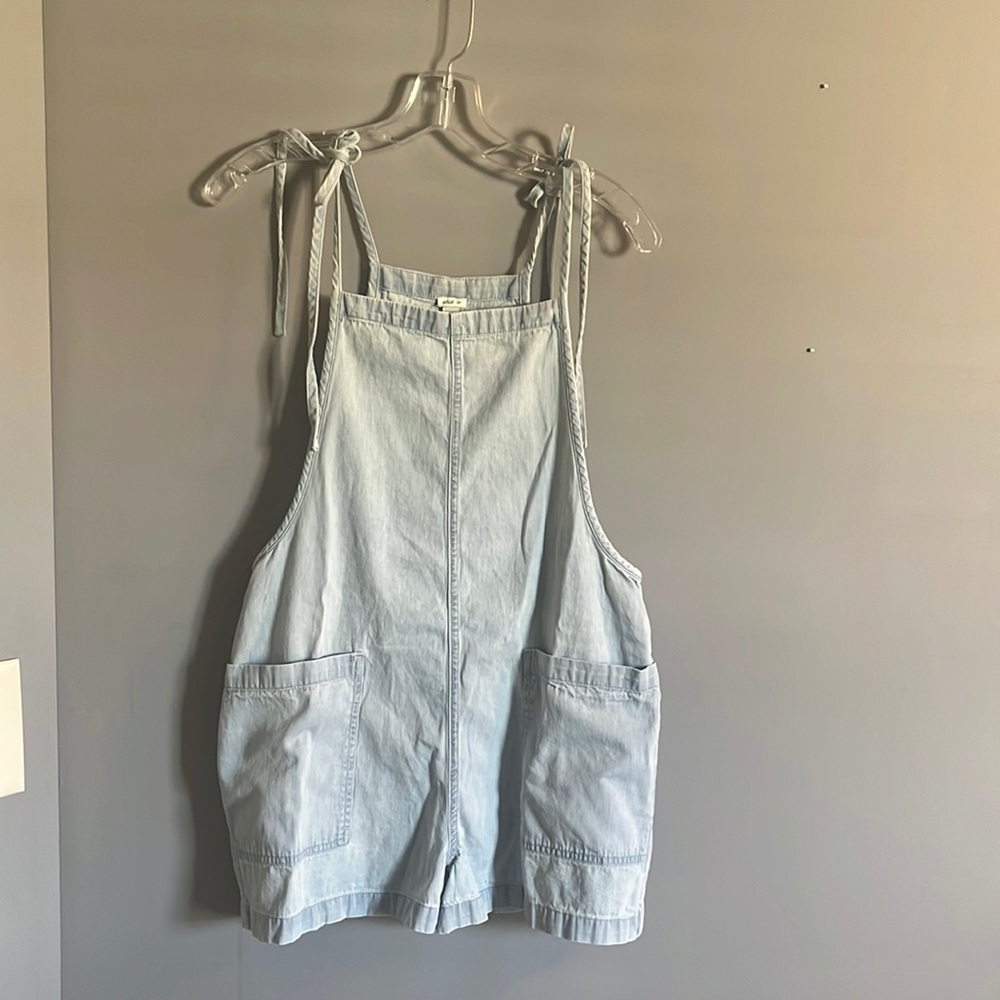 Like new, Aerie denim romper